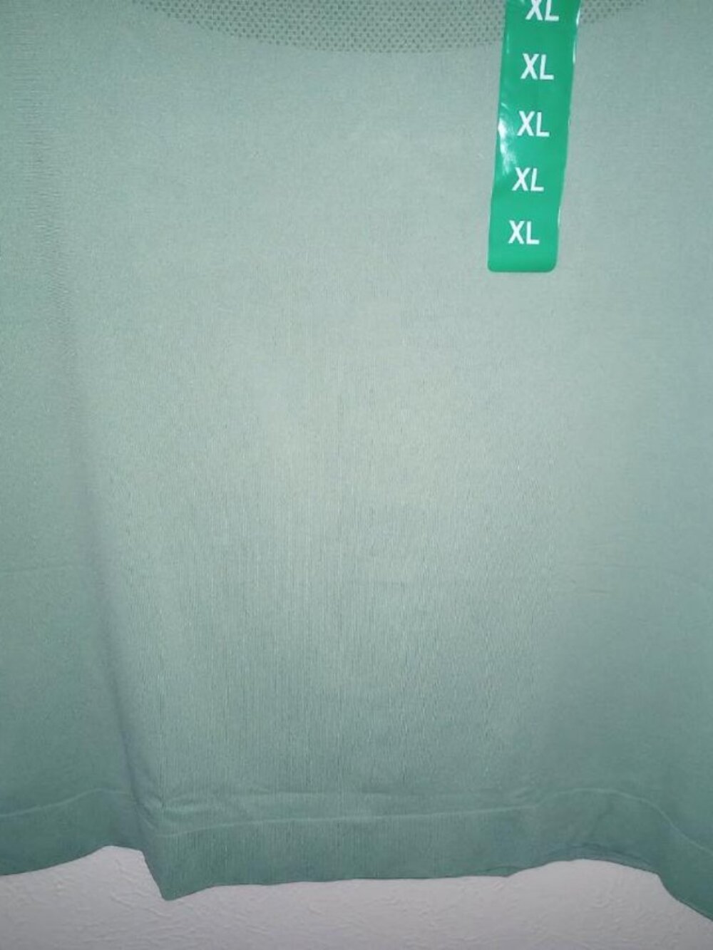 Mondetta Women's Size XL Green Fitted Active SEamless T-Shirt NWT - Picture 4 of 5